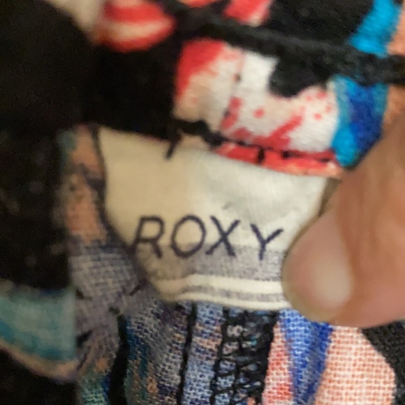 Roxy Floral Pants - Picture 6 of 6